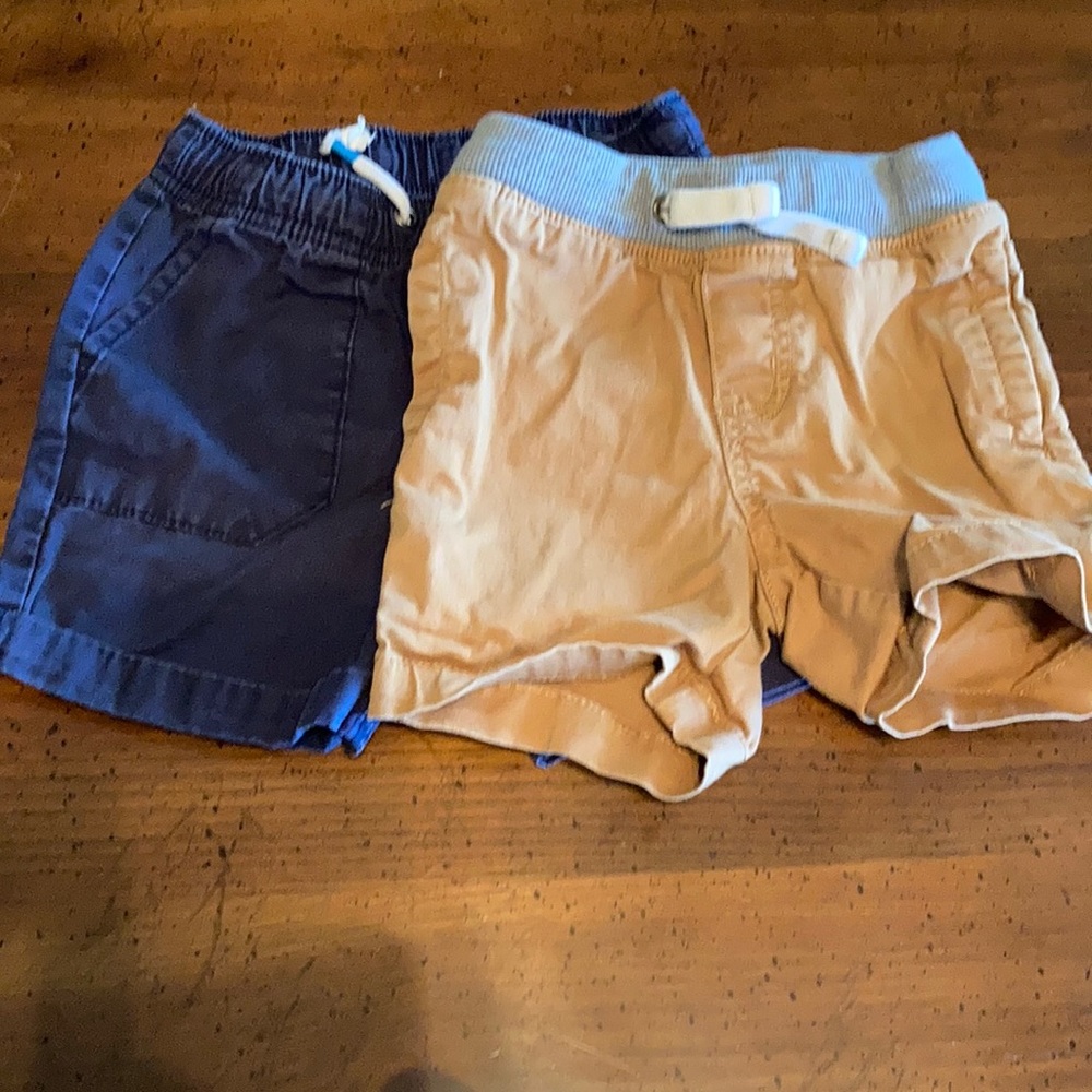 2 pair of 2t boys shorts cat and jack. Navy & blue